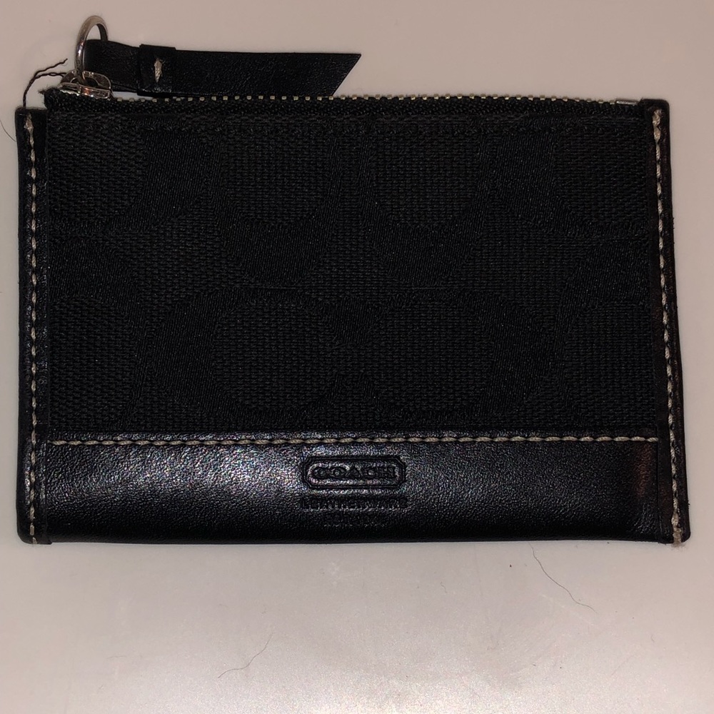 Leather Coach Wristlet with card holder - Picture 4 of 6